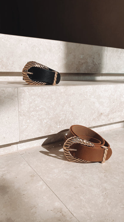 Amelie Twist Buckle Belt - Black/Gold