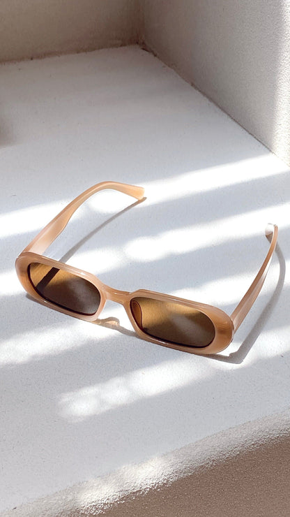 Carly Sunglasses - Brown