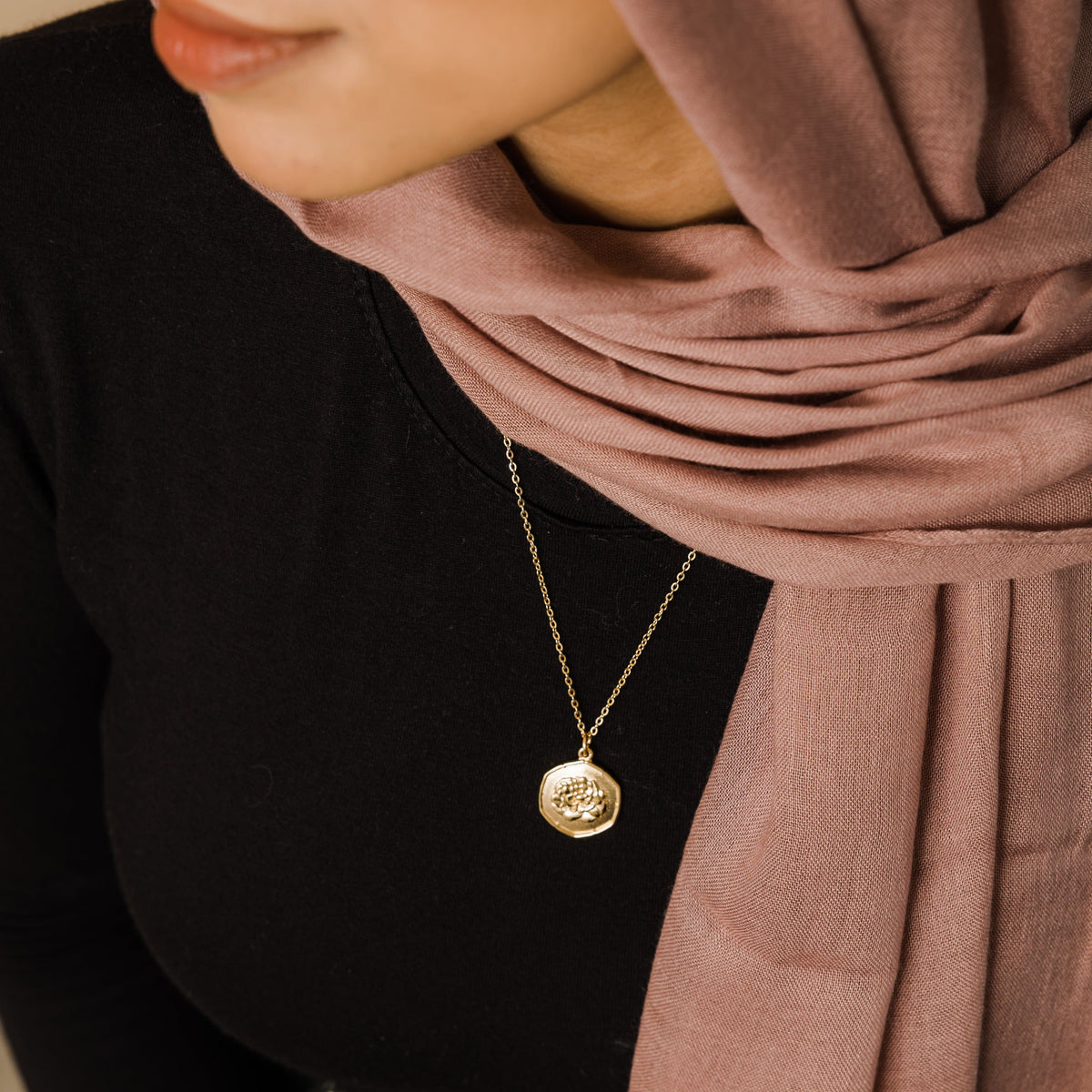 January | Birth Flower Necklace