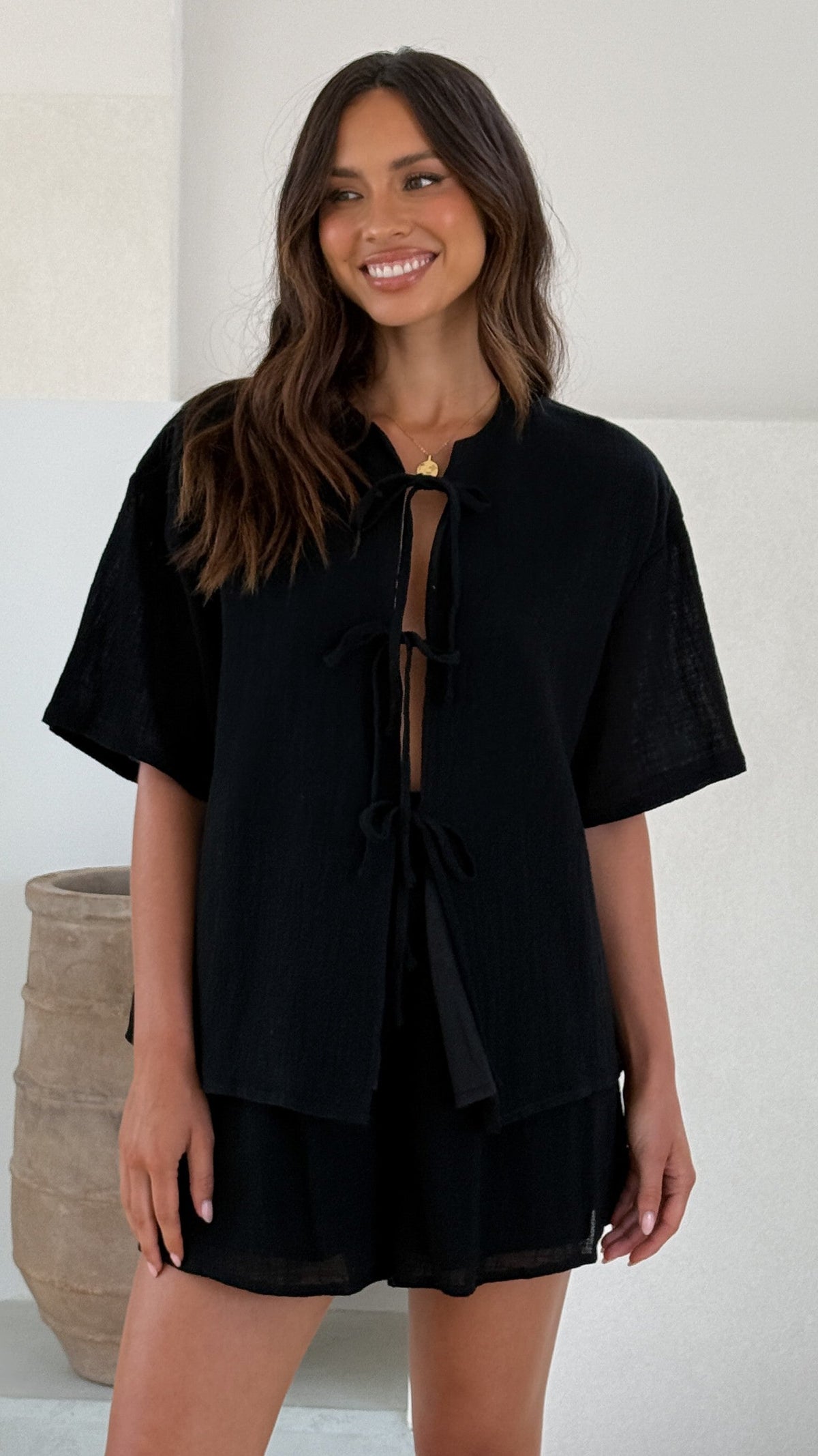 Arana Shorts - Black