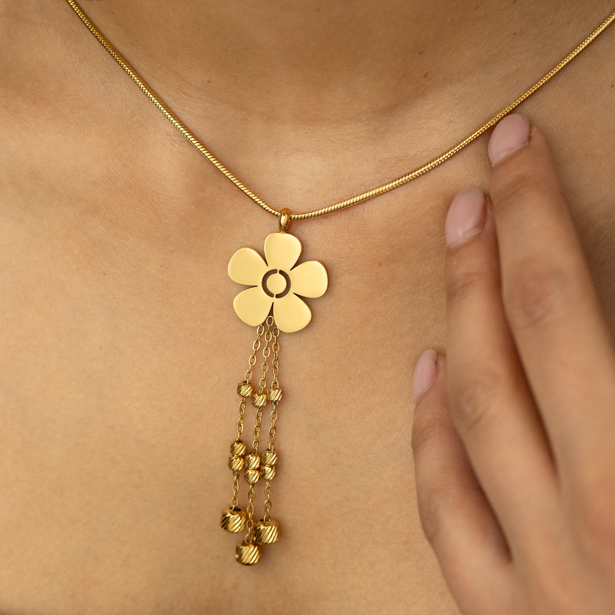 Raining Flower Necklace