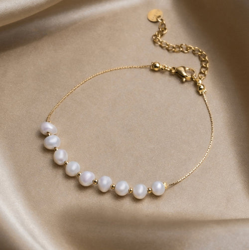 Eva Freshwater Pearl Bracelet