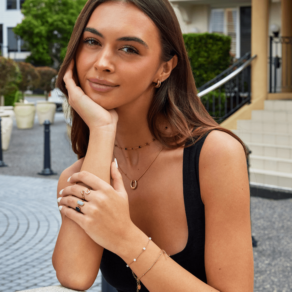 Golden Horseshoe Necklace
