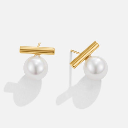 Yuna Pearl Stud Earrings